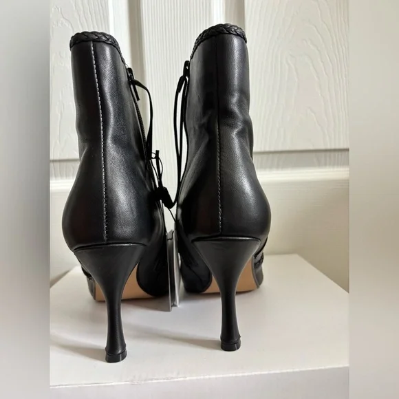 Express Genuine Leather Black Heeled Boots. Side Zipper. NEW - Picture 7 of 7